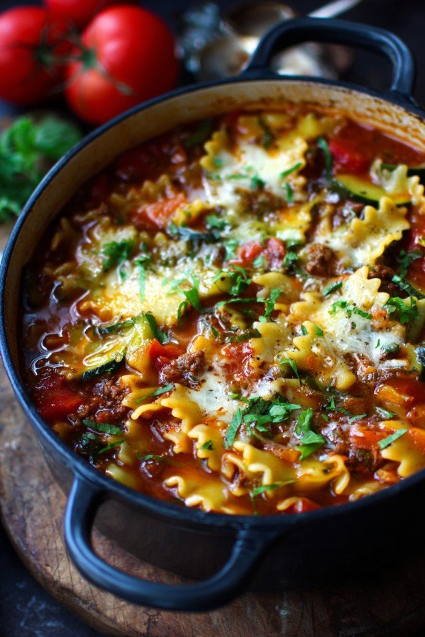 One-pot lasagne soup